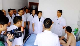 我院组织专家前往乐山地区开展巡讲活动