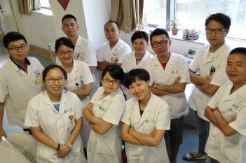 神经康复治疗团队