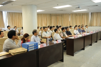 国内知名神经外科专家来我院交流