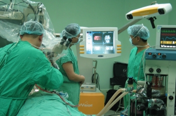 神经导航下精准手术