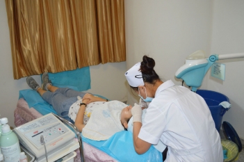 皮肤科门诊治疗