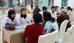 药学部走进某驻蓉研究所进行药学服务