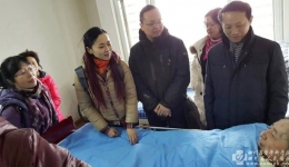 呼吸内科党支部开展“我们在行动——敬老爱老活动”