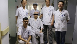 颌面外科成功为84岁高龄患者实施恶性肿瘤大型缺损同期修复术