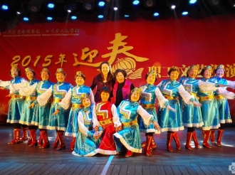 舞蹈队参加2015年春节职工文艺汇演