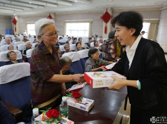 2015年重阳敬老佳节庆祝活动