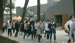 护士学校举行新校舍搬迁后的首次校园应急疏散演练