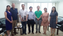 美国东弗吉尼亚医学院副校长C.Donald Combs来我院访问交流