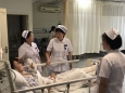 危急时刻方显英雄本色 救死扶伤彰显天使情怀
