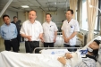 尹力省长到我院看望慰问地震伤员和医务人员