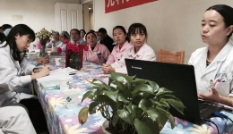 儿科党支部举行“职业的感动”分享会