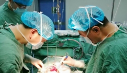 崇州分院成功开展首例动脉瘤夹闭术