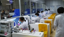 全国最大全自动智能采血系统在我院投用