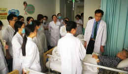 内科教研室邀请美国华人医师开展住培医师及带教师资培训