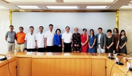 英国驻华使馆相关官员来我院访问交流