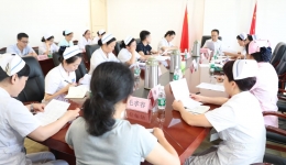 院党委召开护理人员代表座谈会听取对医院工作意见建议