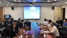 美国约翰霍普金斯大学医学院专家到我院检验科访问交流