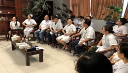 中医科党支部联合心身医学中心开展主题党日活动