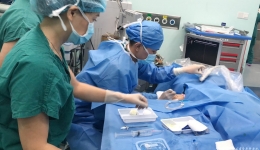 我省首例“手臂输液港植入术”在我院肿瘤中心成功完成