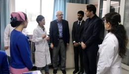 英国辅助生殖代表团到我院辅助生殖医学中心访问交流