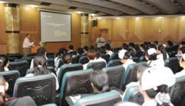 美国犹他大学教授来我院访问交流