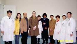 德驻华大使馆医疗官与德驻成都总领事一行来我院参观访问