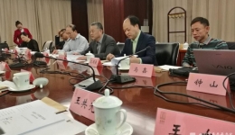 王东主任医师参加国家卫计委机器人手术操作指南研讨会