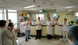 财务部党支部开展主题党日活动