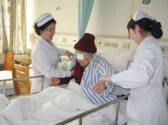 眼一和谐护患关系