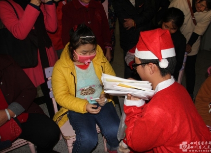 爱在儿科 快乐圣诞——关爱白血病患儿志愿服务
