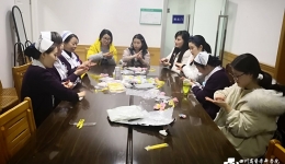 外一片区开展手工制作课庆祝三八妇女节