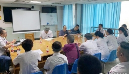 杨正林副院长带队赴眼科进行学科发展调研