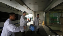 新华网：惊心动魄6小时！四川首例跨省空中转运心脏移植手术顺利实施