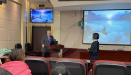 美国梅奥诊所检验科主任到我院学术交流访问