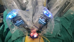 机器人遇上单孔，开启微创新时代