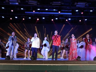 2020春晚-歌伴舞《撸起袖子加油干 健康中国我奉献》（呼吸与危重症医学科）