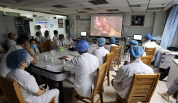 器官移植中心举行微创手术视频展示评审主题党日活动