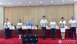 “小丑医生”团队荣获全国学雷锋志愿服务“四个100”最佳志愿服务组织