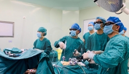 我院胃肠外科受邀参加国内胃癌高规格会议手术演示