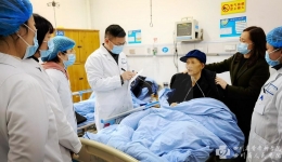 药学部党支部开展“缅怀英烈红色教育暨支部共建药师服务基层”主题党日活动
