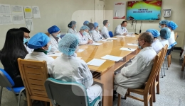 中医科党支部召开组织生活会