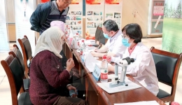 眼科党支部开展“忆往昔峥嵘岁月，重走革命长征路”主题党日活动