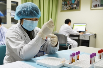 风湿病研究室数据库录入和标本处理