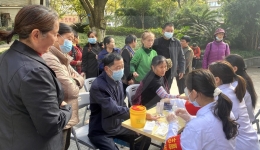 我院“智慧助老”医疗服务行动走进金牛区