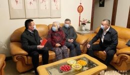 省直机关工委来院慰问老党员和困难党员