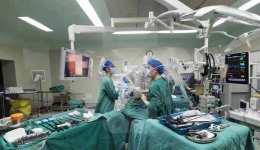 肝胆外科开展两例高难度达芬奇机器人胰十二指肠切除术