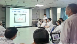 肝胆外科党支部与医务党支部联合开展“党建引领促医疗核心制度落实”主题党日活动