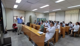 核医学科邀请中国核医学医师终身成就奖获得者进行学科建设交流