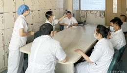 整形外科党支部开展“勇攀技术高峰，提升四级手术占比”主题党日活动