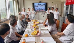 内科党总支、神经内科党支部开展“敬老爱老助老，感恩传承奋进”主题党日活动